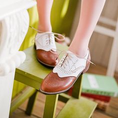 Category:Oxfords,Flats; Upper Materials:Faux Leather; Embellishment:Lace-up; Season:Spring,Fall,Winter; Heel Type:Flat Heel; Gender:Women's; Size Suggestion:standard size, select your usual size; Toe Shape:Round Toe; Style:Minimalism,Elegant,Casual; Heel Height(inch):<1; Outsole Materials:Rubber; Occasion:Party,Daily,Office; Pattern:Solid Color,Color Block; Listing Date:11/20/2023; Production mode:External procurement; 2024 Trends:Brogue,Plus Size,Vintage Shoes; Size chart date source:Provided by Supplier. Shoes For College, Oxford Shoes Brown, Oxford Shoes Outfit, Womens Low Heels, Casual Pumps, Flat Heels, Oxford Brogues, Low Heel Pumps, Oxford Flats