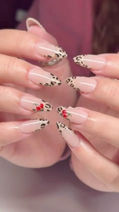 Pleasing Nails, Ibiza Nails, Oval Nails Designs, Neon Yellow Nails, Ombre Nail Art, Ombre Nail Art Designs, Nail Piercing, Cheetah Nails, Cherry Nails