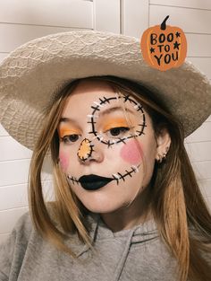 Scarecrow Costume Face Paint, Halloween Scarecrow Face Paint, Cute Scarecrow Face Paint, Face Painting Scarecrow, Kid Scarecrow Makeup, Scarecrow Face Paint Kids, Pumpkin Patch Face Painting, Cute Scarecrow Makeup For Kids, Farm Costumes For Adults