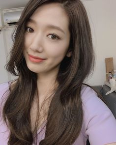 Park Shin Hye Instagram, Park Shin Hye Drama, Kwon Sang Woo, Straight Black Hair, Jung Yong Hwa, Song Hye Kyo, Park Shin Hye, Korean Actresses, Pinocchio