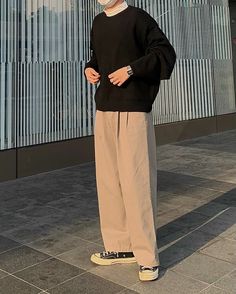 Pose For Ig, Street Style Outfits Men, Mens Outfit Inspiration, Mens Fashion Streetwear, Stylish Mens Outfits, Streetwear Men Outfits, Swaggy Outfits, Men Fashion Casual Outfits, 가을 패션