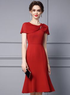 Red Sheath Scoop Neck Mother Of The Bride Dress Elegant Red A-line Evening Dress, Elegant A-line Mother Of The Bride Dress, Elegant Evening Dress For Wedding Guest, Elegant Red Evening Dress For Wedding Guest, Elegant Solid Color Evening Dress For Wedding Guest, Elegant Midi Dress For Banquet, Elegant Midi Dress With Asymmetrical Neckline For Banquet, Elegant Red Mother Of The Bride Dress For Banquet, Elegant A-line Evening Dress For Mother Of The Bride