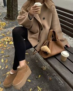 Ugg Mini Boots Outfit Winter, Cute Fall Outfits Comfy, Ugg Outfits Winter, Casual Cute Fall Outfits, Fall Outfits Latina, Fall Outfits Curvy, Cute Fall Outfits Casual, Fall Outfits Old Money, Comfy Casual Fall Outfits