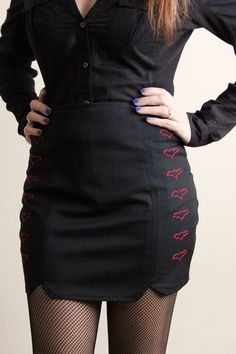 This is a pencil skirt with custom dimensions (waist, hip, length and bust span). It has 14 bats hand embroidered (seven on each side). And it is closed by a zipper on the back. The process behind this skirt starts by embroidering the bats on the fabric. Then the different parts of the fabric are machine sewn, and as finish the zipper is sewn on the back. Gothic Fitted Cotton Skirt, Fitted Embroidered Cotton Skirt, Edgy Fitted Cotton Skirt, Fitted Embroidered Black Mini Skirt, Fitted Embroidered Skirt For Fall, Embroidered Fitted Skirt For Fall, Fitted Embroidered Fall Skirt, Bat Fashion, Goth Academia