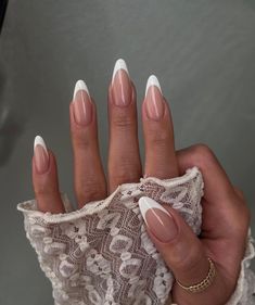 #nails #nailsofinstagram #nailstagram #gelnails #nailswag #instanails #nailsoftheday #nails2inspire #nailsart #nailsalon #nailstyle… | Instagram Pink Stiletto Nails, Paznokcie Hello Kitty, Kutek Disney, Nagel Tips, Manicure Tips, Fake Nails With Glue, Makijaż Smokey Eye, Nail Length, False Nail