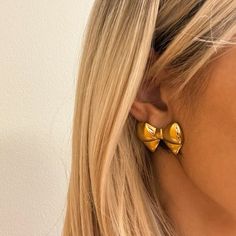 Puffy Golden Bow Stud Earrings Golden Bow, Coquette Girl, Earrings Aesthetic, Chunky Earrings, Stud Earrings Gold, Bow Earrings, Knit Set, Gold Earrings Studs, Winter Collection