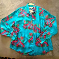 J. Crew Collection Silk Blouse Size 14. Fits Like A Large Or 10-12. Ladies This Is A Vacation On A Blouse! Unique Underwater Scene Print On Silk. Colors Just Scream Summer!!! Brand New With Tags. Grab It While You Can! Get Summer Ready! Parting With This To Pay For Student Loans. Casual Long Sleeve Blouse With Tropical Print, Green Long Sleeve Top With Tropical Print, Blue Tropical Print Long Sleeve Top, Blue Long Sleeve Top With Tropical Print, Blue Long Sleeve Tops With Tropical Print, Abercrombie T Shirt, Silk Colors, Get Summer Ready, Underwater Scene