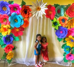 Tinkerbell Party Theme, Mexican Theme Party Decorations, Paper Folding Art, Mexican Party Theme, Girl Birthday Decorations, Paper Flower Decor, Festival Diy, Paper Flower Backdrop