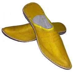 Sewn slippers, 1st quality leather yellow color sizes available: 40 to 46 (choose your size before ordering) Can be used indoors and outdoors. Casual Yellow Closed Toe Slip-ons, Comfortable Yellow Slip-on Slippers, Yellow Casual Flat Slippers, Casual Yellow Flat Slippers, Casual Yellow Slippers With Rubber Sole, Yellow Slip-on Casual Slippers, Comfortable Yellow Round Toe Slippers, Yellow Casual Slip-on Slippers, Comfortable Yellow Closed Toe Slippers