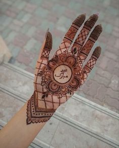 Stylish mehndi design Mehandi Designs For Hands, Palm Mehndi Design, Front Mehndi Design, Eid Mehndi, Mehndi Designs Fingers, Eid Mehndi Designs, Modern Henna, Pretty Henna, Modern Henna Designs