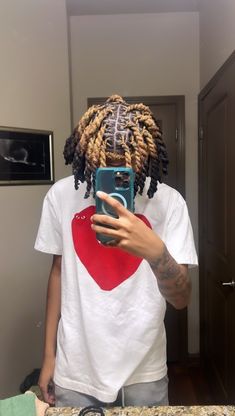 Locs Men Color, Reverse Ombre Locs Men, Dreads Dye Ideas, Dreadloc Color Ideas, Dyed 2 Strand Twist, Dyed Freeform Locs, Hair Color Ideas For Men Black, Reverse Dye Dreads