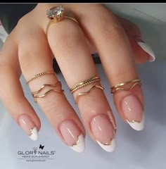 Nails Simple Elegant Natural Looks, Asian Acrylic Nails Red, Gold Chrome French Tip Nails, Gold Accent Nails, Neutral Nails Acrylic, Nail Art Step By Step, Simple Gel Nails, Minimal Nails, Casual Nails