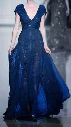 Chique Outfits, Fashion Gowns, Fantasy Dress, Glam Dresses, Gorgeous Gowns, Fantasy Fashion, Beautiful Gowns