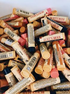 Burts Bees Chapstick, Best Lip Balms, Skin Care Routine For Teens, Burts Bees Lip Balm, Burts Bees Lip, Lip Balm Collection, Best Lip Balm, Lip Gloss Collection, Moisturizing Lip Balm