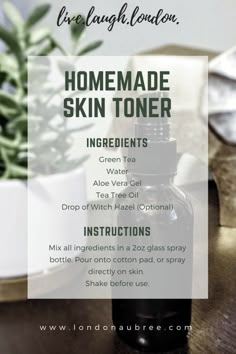 Homemade Skin Toner DIY recipe with all-natural ingredients easy to make. Homemade DIY face masks scrubs toner and moisturizer recipes and routines for acne anti-aging beauty and natural skin care using essential oils and organic and all-natural products.  - Skin Care Business ideas #SkinCareBusiness Recipes Turmeric, Homemade Skin Toner, Scar Face, Turmeric Face, Mask Recipes, Mask Acne