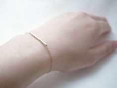 gold bar bracelet hammered brass wire on gold filled by illusy Minimalist Brass Chain Bracelet Gift, Minimalist Brass Chain Bracelet For Gift, Minimalist Yellow Gold Brass Chain Bracelet, Minimalist Hammered Gold Bracelets, Gold Bar Bracelet, Minimal Bracelet, Bracelet Simple, Bar Bracelet, Gold Bar Necklace