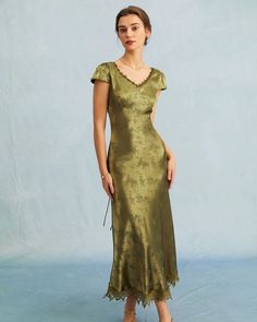 The Green Jacquard Cap Sleeve Satin Midi Dress - Satin Floral Green Midi Dress With Sleeves - Green - Dresses | RIHOAS Cutout Midi Dress, Tailored Clothes, Midi Dress Casual, Satin Midi Dress, Lace Midi, Green Midi Dress, Midi Dress With Sleeves, Green Satin, Lace Midi Dress