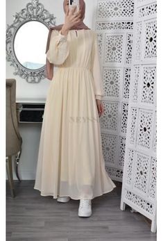 Muslim Dress Casual, Modest Dresses Muslim, Abaya Hijab, Muslim Dresses, Dress Abaya, Modern Hijab Fashion, Muslim Fashion Hijab Outfits