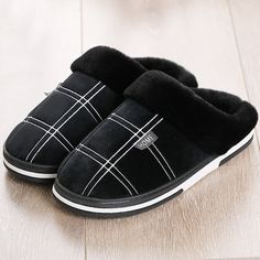 SPECIFICATIONSwinter slippers men: Warm slipperswinter slippers: Mens shoesslippers men: man slippersslippers for home man: Home slippersindoor slippers: winter mens slippershouse slippers man: winter house slippershome slippers for boys: Home slippers for menboys slippers: slippers in spanishbest quality slippers: slippers hommeVelvet slippers for boys: Plush slippers boysUpper Material: flockStyle: ConciseShort plush: Suede slippers menShoes Type: BasicSeason: WinterPattern Type: GinghamOutsol Waterproof Slippers, Best Slippers, Men Slippers, Slippers For Men, Indoor Shoes, Velvet Slippers, Indoor Slippers, Gingham Shorts, Winter Slippers