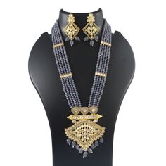 This is a stunning handmade necklace perfect for high end Jewelry Collector, a keeper in Traditional Vintage Indian/Pakistani Bridal jewelry and a Luxury Gift for your Daughter, Sister or Wife on Wedding or Anniversary. Perfect for any type of occasions, weddings And celebrations and a beautiful & memorable gift for weddings and special occasions. -Item Code:- L5074 -Gray Beaded Necklace Set with Earrings. -Designer multi layered Gray beaded necklace. -Gold Plated Set with Kundan Stones which shine like Polki Diamonds. -Metal: Gold plated brass -Earrings are 60mm long & 34mm wide approx -Push Back Earrings -Necklace length 12" approx excluding adjustable dori/cord -Quantity:- One Necklace Set Please see more different designs here:- https://www.etsy.com/in-en/shop/LUCKYJEWELSART?ref=seller Multi-stone Kundan Necklace For Celebrations, Multicolor Multi-stone Kundan Necklace For Celebration, Silver Multi-stone Kundan Necklace For Festive Occasions, Silver Multi-stone Kundan Necklace Gift, Multicolor Multi-stone Kundan Necklace For Gift, Gray Beaded Necklace, Pakistani Bridal Jewelry, Grey Beads, Kundan Necklaces