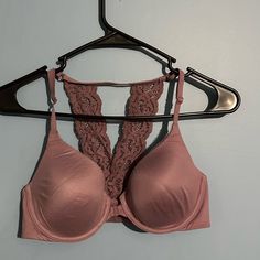 Victoria Secret Front Clasping Bra, Like Brand New Only Worn A Few Times Feminine Stretch Bra For Spring, Victoria's Secret Bra With Built-in Support For Spring, Victoria's Secret Spring Bra With Lace Trim, Victoria's Secret Spring Stretch Bra, Balconet Bra, Vs Bras, Victoria Secret Body, Nude Bra, Mesh Bra