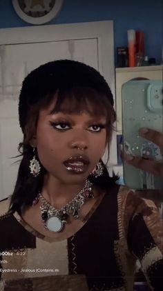 Ateez Makeup, Dollcore Makeup, Emo Girl Makeup, Black Goth Makeup, Pjsk Oc, Gyaru Makeup, Pretty Ppl