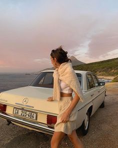 Filmy Vintage, Beachy Hair, Classy Girl, Mode Inspo, 인물 사진, Insta Inspo, Aesthetic Outfits, Photo Inspo