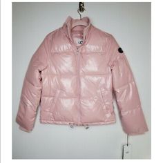 Ugg Izzie Puffer Nylon Jacket Coat 1095872 Women’s Sz M New With Tags Msrp $195 Sporty Spring Quilted Puffer Jacket, Sporty Pink Puffer Jacket For Winter, Sporty Pink Puffer Outerwear, Spring Nylon Puffer Jacket With Long Sleeves, Long Sleeve Nylon Puffer Jacket For Spring, Sporty Pink Puffer Jacket For Cold Weather, Casual Pink Nylon Puffer Jacket, Spring Long-sleeve Nylon Puffer Jacket, Spring Long Sleeve Nylon Puffer Jacket