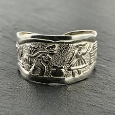 Vintage Sterling Silver Peruvian Storyteller Wide Torque Band Ring, UK Size N, US Size 6 1/2, EU Size 52 3/4, Stamped 925, Front Band Width 10.8mm, Weight 2.17 Grams, Lovely Condition Sterling Silber, Band Ring, Vintage Sterling Silver, Peru, Band Rings, Storytelling, Jewelry Rings, Stamp, Size 6