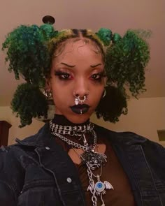 Goth Hair, Smink Inspiration, Alternative Makeup, Estilo Punk, Hair Reference, Grunge Hair