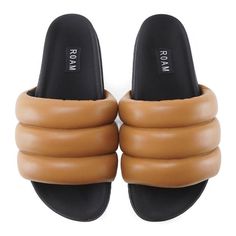 THE PUFFY COGNAC – R0AM Super Puff, Slider Sandals, Shoe Image, Stylish Clothes For Women, Sporty Look, Post Workout, Ladies Boutique, Winter Women, Slip On Sandal