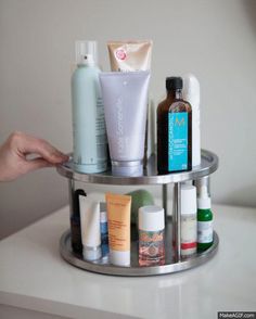 18 Clever Ways to Store Your Beauty Products - GoodHousekeeping.com Product Organization, Organizing Toiletries, Makeup Storage Hacks, Diy Makeup Organizer, Revolving Spice Rack, Hair Product Storage, Rangement Makeup, Diy Spice Rack, Hair Product Organization