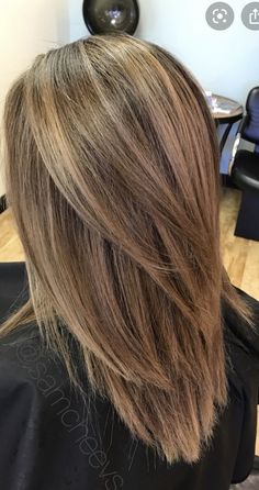 Layered Haircuts For Thick Straight Hair, V Medium Haircut, V Haircut With Layers Medium, Medium Layered Hair With Curtain Bangs Blonde, Pointed Layers Haircut, Short V Haircut With Layers, Stacked Layers Long Hair, 2023 Popular Haircuts, Medium Length Haircut Side Part Layers