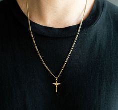 Handcrafted by expert jewelers, the Cross Pendant Necklace is an essential from Oliver Cabell. The Cross Pendant features an Italian Brush Finish and sits on a 1.4mm Cuban Chain in 18k Real Gold.  Fair Pricing: Major brands in the jewelry industry markup their products 8-10x the actual cost. We do things differently. To bring costs down we source raw materials and work directly with some of the world’s top jewelers, cutting out the middle men and selling directly to you. - 100% Real 18K Gold (3-5x the normal amount of gold found in plating) powerfully bonded to our base metals using a proprietary plating technique.- Made and designed in Italy - Chain length: 24 inches - Pendant dimensions: 30mm x 20mm - Reinforced lobster ring clasp- Water, sweat, and heat resistant- No discolouring or tar Compass Pendant Necklace, Wallet Gift Card, Compass Pendant, The Compass, Pendant Necklace Gold, Boot Jewelry, Lace Socks, Cuff Rings, Wallet Gifts