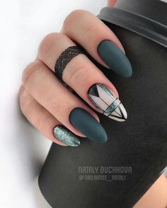 Geometric Nail Art, Solid Color Nails, September Nails, Elegant Nail Designs, Unicorn Nails, Geometric Nail, Rose Gold Nails, Elegant Nails