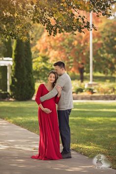 "PLEASE CHECK OUT OUR READY TO SHIP DRESSES https://www.etsy.com/shop/maternityphotoprops?ref=simple-shop-header-name&listing_id=597904307§ion_id=22940585 (find the gown style you like, click on the photo and choose the dress color and size from the drop down box) TOP of the dress has a shirred sweetheart neckline. It is made of high quality jersey fabric with lining for more coverage. SLEEVES - on the shoulder, long sleeves SKIRT - half circle, made of jersey fabric, with floor length linin Maternity Gown, Gown Style, Maternity Maxi, Box Top, Maternity Gowns, Half Circle, Maxi Gowns, Maternity Dress, Maternity Dresses