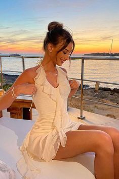 Halter Neck Ruffle Mini Dress Formal Mini Dress Aesthetic, Halter Mini Dress Outfit, Formal Mini Dress Classy, Going Out Dresses Classy, Fancy Dinner Dresses, Birthday Outfit 30th, All White Outfit Classy, Outfits For Italy Summer, Party Outfit Aesthetic