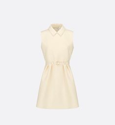 Coleção Dioramour - Moda Feminina | DIOR Dior White Dress, Couture Mode, Mini Dress Fashion, Pinterest Closet, Looks Chic, Modern Outfits, Office Outfits, Lady Dior, Sewing Dresses