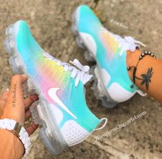 Snicker Shoes, Nike Shoes Blue, Nike Fashion Shoes, Shoes Outfit Fashion, Nike Shoes Air Max