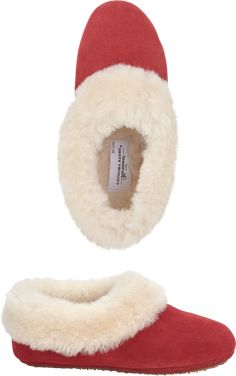 Indoor Slippers With Faux Fur Lining, Shearling Slip-on Slippers With Plush Lining, Sheepskin Slippers With Plush Lining And Round Toe, Shearling Indoor Slippers, Indoor Cushioned Sheepskin Slippers, Flat Faux Fur Slippers, Indoor Slippers With Plush Lining In Sheepskin, Indoor Shearling Slippers With Faux Fur Lining, Indoor Slippers With Plush Lining And Faux Fur