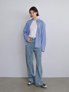 These are light blue straight-fit denim pants with diagonal incisions. They feature a high rise design that makes your legs enlogated.- Long length that makes your outfit stylish- Name tag at the back waistband as a refined touch- Versatile item that can be styled with any top* The color of the product may vary from the actual color depending on the device used. Classic Blue Flare Jeans With Straight Hem, Chic Light Blue Wide Leg Jeans, Chic Light Blue Wide-leg Jeans, Classic Light Wash Pants For Spring, Modern Light Wash Flare Jeans For Spring, Modern Light Wash Spring Flare Jeans, Classic Blue Flare Jeans For Spring, Modern Blue Bottoms For Everyday, Classic Blue Pants For Everyday