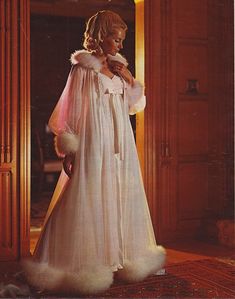 thank you Suzy! (you have a great lingree name by the way) 1960s Lingerie, Peignoir Sets, Vintage Nightgown, Trondheim, Diana Ross, 1960s Fashion, Moda Vintage, Mode Inspo, 60s Fashion