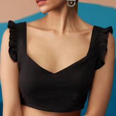 Sleeveless Black Blouse Designs, Blouse Backless, Black Blouse Designs, Modern Blouse, Designer Saree Blouse, Blouse Indian, Blouse Designer, Women Saree, Usa Women