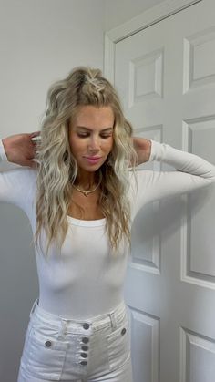 Instagram Spring Hair Trends, Rocker Hair, Half Updo Hairstyles, Show Choir, Icy Blonde Hair, Hair Hack, Gorgeous Hairstyles, Hairstyles Color, Hair Up Styles