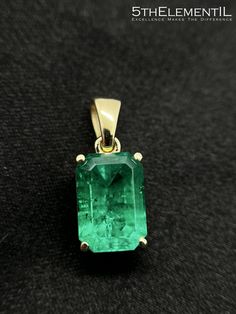 Fantastic quality minimalist pendant of solid yellow gold with 1 carat lab grown colombian color emerald gemstone.  The jewelry items which we create are made by professionals with passion and precision to make you proud of your purchase for many years.  Gold that we use is 14K solid gold and not the gold-plated silver, which means you can wear the pendant in sea, sweaming pool, shower and at absolutely any occasion the look of your pendant will stay same great.  Size of the whole pendant can be selected in the listing menu, however please remember that at any size you choose, even the smallest one - eye catches it from a great distance because of unique quality of emerald and the whole pendant, which is simply shining and glowing from inside.  It is kind of jewelry items that are really l Sweaming Pool, Minimalist Yellow Gold Emerald Necklace, Classic 14k Gold Emerald Cut Emerald Necklace, 14k Gold Emerald Cut Gemstone Necklace, 14k Gold Emerald Cut Emerald Necklace, 14k Yellow Gold Emerald-cut Emerald Necklace, Yellow Gold Emerald Cut Necklace, Yellow Gold Emerald Cut Emerald Necklace, Emerald Style