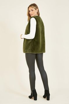 Super soft and cosy, this faux fur green gilet adds a touch of glamour to any outfit. Cut with a edge-to-edge style. A luxe, new season accessory. Faux Fur Gilet, Fur Gilet, Oasis Fashion, Fashion Face, Casual Hoodie, New Season, Perfect Match, Faux Fur, Fashion Beauty