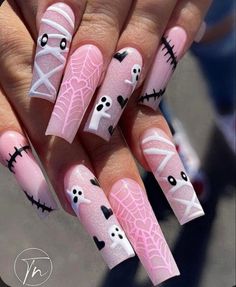 Nail Inspo 2023 Halloween, October Nails Halloween Almond, Acrylic Nail Press On, Cute Halloween Nails Glitter, September Spooky Nails, Cool Nail Inspo Coffin, Fall And Halloween Nail Ideas, Halloween Nail Ideas 2023, Halloween Acrilyc Nails