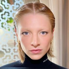 Hunter Schafer Makeup, Prada Ss23, Baby Hunter, Most Beautiful People, Beautiful Person, Milan Fashion, Beauty Inspiration, Milan Fashion Week