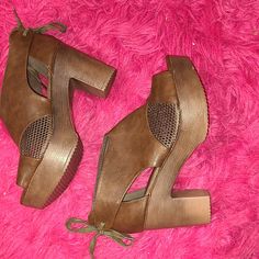 Super Cute Ladies Chunky Heeled Sandals Size 7.5 Ordered Online-New Never Worn! Unsure Of The Brand Very Lightweight. Tie In The Back Chunky Platform Open-toe Heels For Vacation, Brown Open Toe Block Heels For Spring, Trendy Brown Block Heels For Spring, Trendy Brown Sandals With Reinforced Heel, Brown Synthetic Block Heels For Summer, Brown Chunky Platform Sandals For Party, Summer Wedge Block Heels With Reinforced Heel, Casual Platform Block Heels For Beach, Vacation Chunky Platform Open Heel Heels