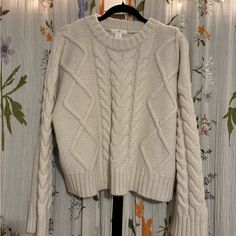 Never Worn Excellent And Thick! Fits Like An Oversized Medium Chic Fall Outfits, Cable Knit Sweater, Colorful Sweaters, Cable Knit, Knit Sweater, Fall Outfits, H&m, Sweaters For Women, Cable